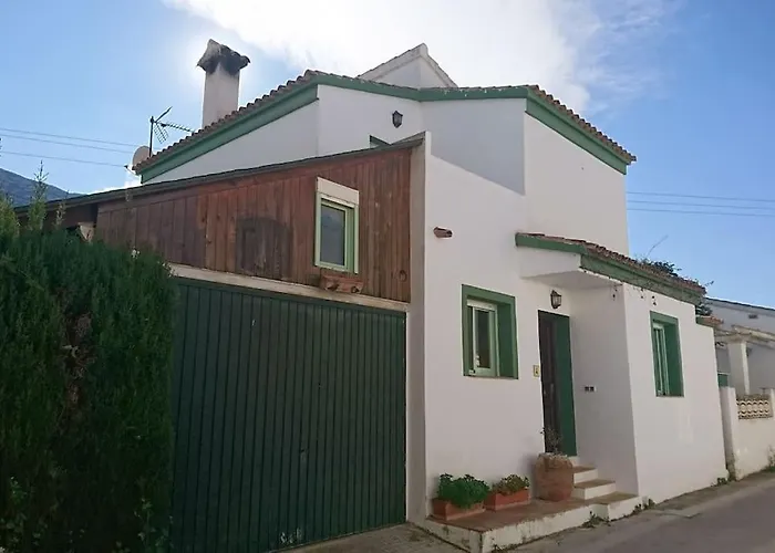 Villa Familiar En La Montana, Con Acceso A Piscina